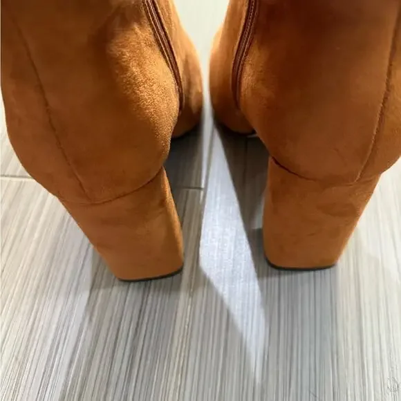 Knee-High Boots size 8.5 - Picture 4 of 9